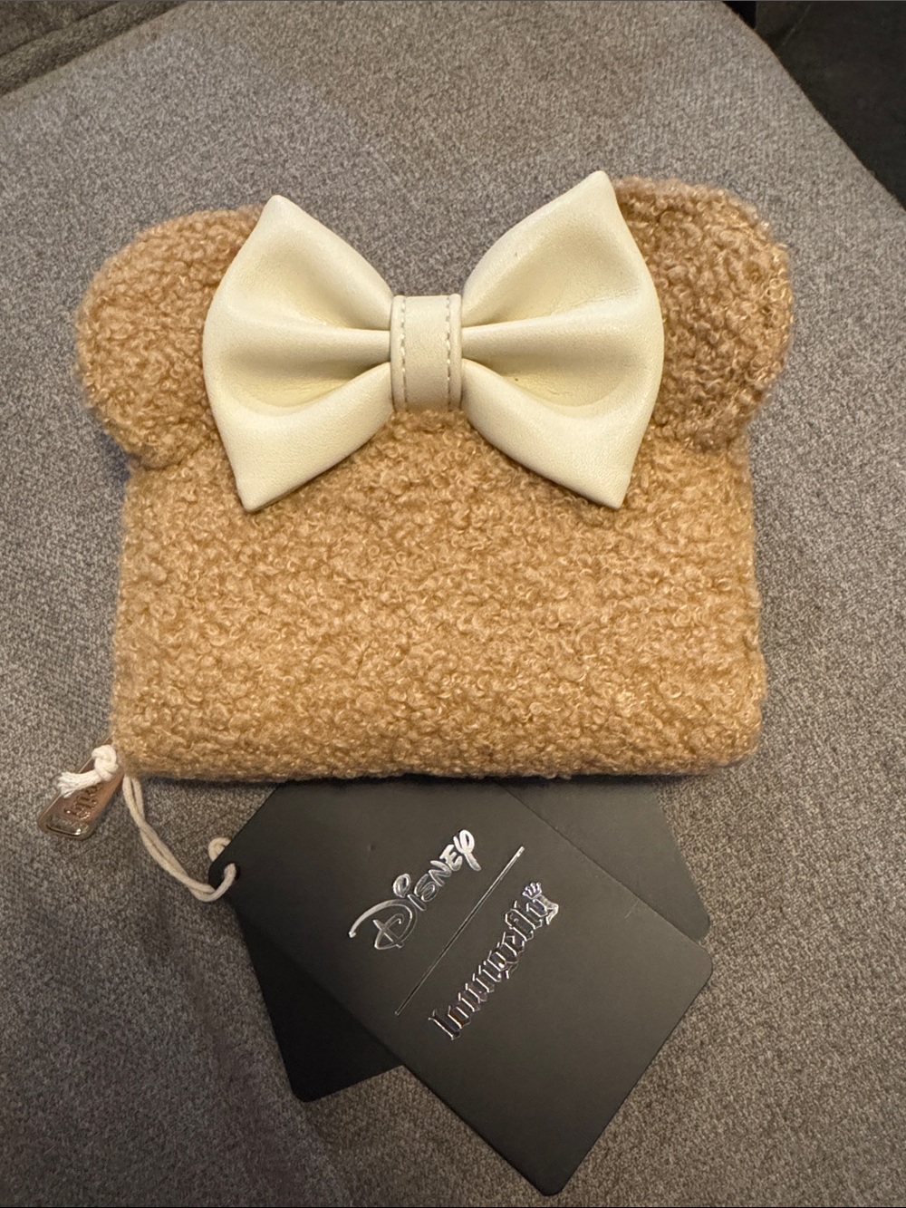 HARD TAG- LOUNGEFLY- Mickey ears- Sherpa WALLET *NWT*